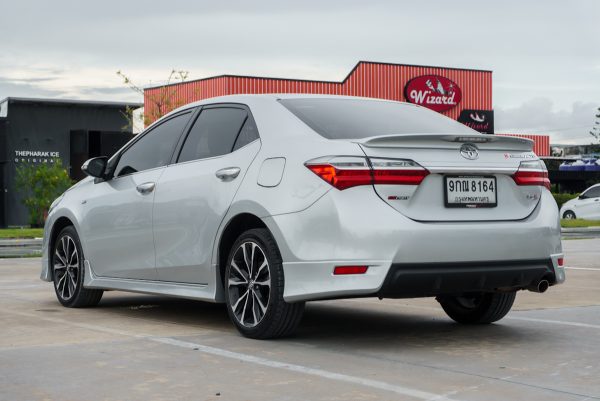 TOYOTA ALTIS 1.8 ESPORT OPTION AT 2019 - Image 8