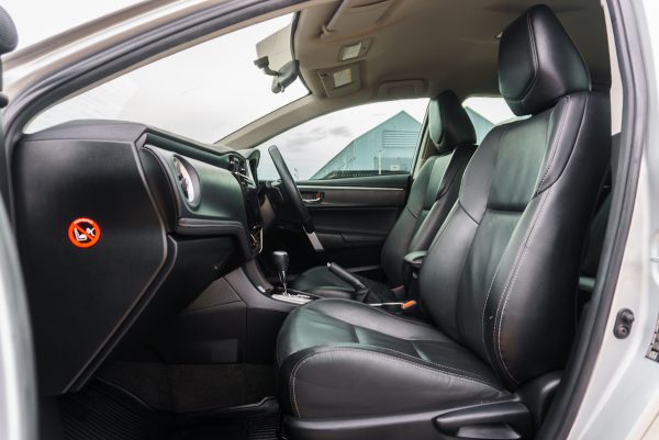 TOYOTA ALTIS 1.8 ESPORT OPTION AT 2019 - Image 15