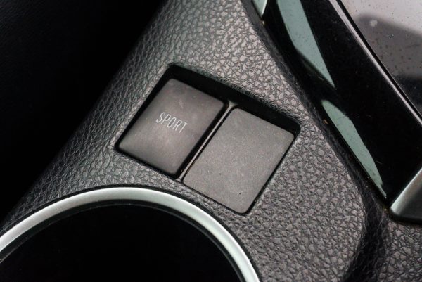 TOYOTA ALTIS 1.8 ESPORT OPTION AT 2019 - Image 30