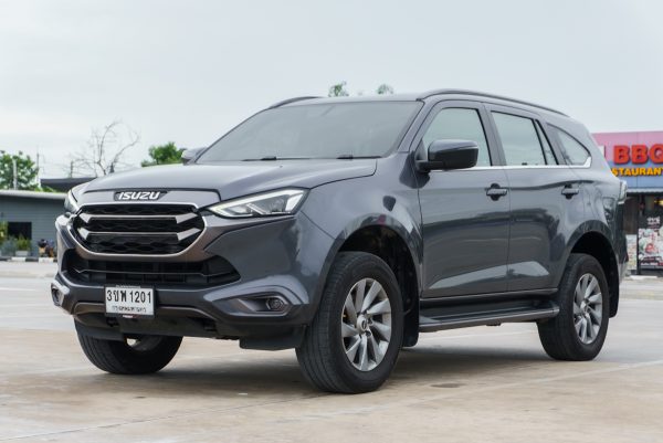 ISUZU MU-X 1.9 ELEGANT AT 2022 - Image 3