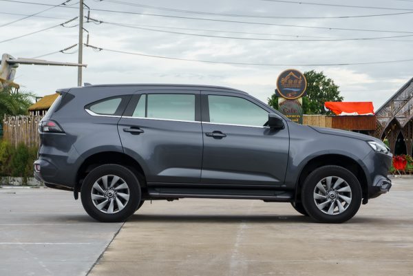 ISUZU MU-X 1.9 ELEGANT AT 2022 - Image 6