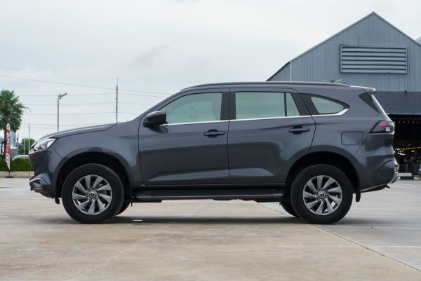 ISUZU MU-X 1.9 ELEGANT AT 2022 - Image 7