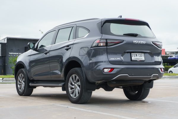 ISUZU MU-X 1.9 ELEGANT AT 2022 - Image 8