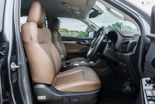 ISUZU MU-X 1.9 ELEGANT AT 2022 - Image 11
