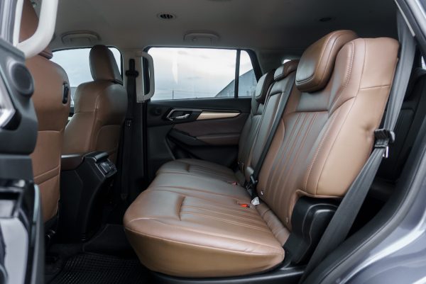 ISUZU MU-X 1.9 ELEGANT AT 2022 - Image 16