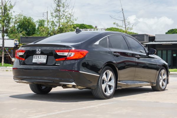 HONDA ACCORD 2.0 HYBRID AT 2021 - Image 10