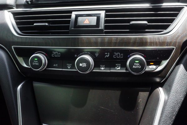 HONDA ACCORD 2.0 HYBRID AT 2021 - Image 30