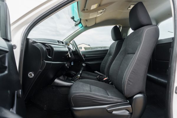 TOYOTA REVO SMARTCAB 2.4 J MT 2016 (1ฒศ4483) - Image 13