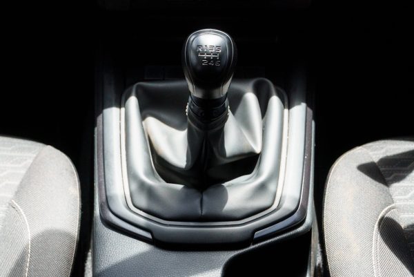 ISUZU D-MAX CAB 4 HI-LANDER 1.9 L DA MT 2023 - Image 21