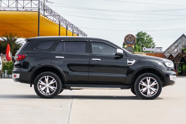 FORD EVEREST 3.2 TITANIUM PLUS 4WD AT ปี 2016 - Image 6