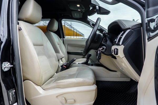 FORD EVEREST 3.2 TITANIUM PLUS 4WD AT ปี 2016 - Image 11