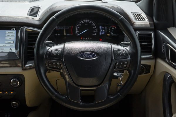 FORD EVEREST 3.2 TITANIUM PLUS 4WD AT ปี 2016 - Image 24