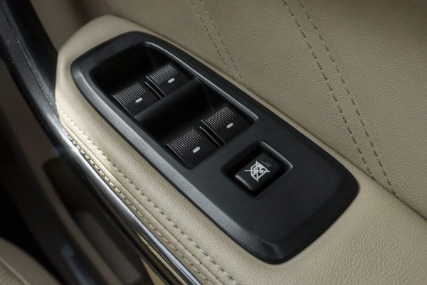 FORD EVEREST 3.2 TITANIUM PLUS 4WD AT ปี 2016 - Image 27
