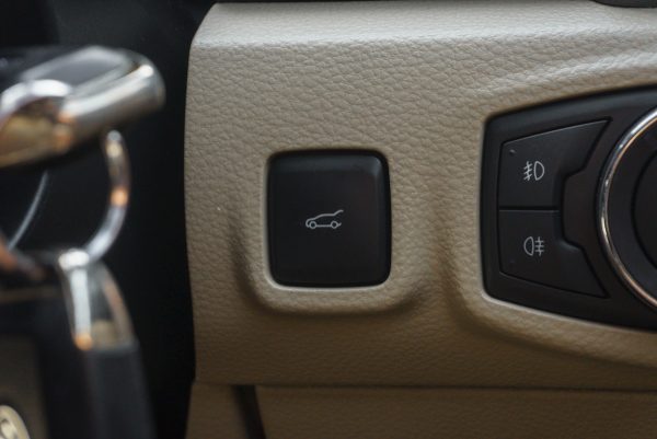 FORD EVEREST 3.2 TITANIUM PLUS 4WD AT ปี 2016 - Image 30