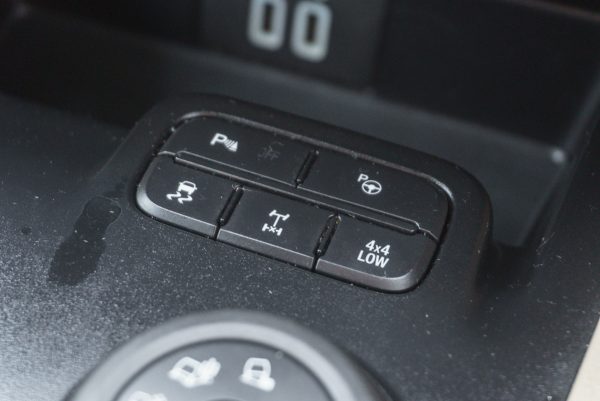 FORD EVEREST 3.2 TITANIUM PLUS 4WD AT ปี 2016 - Image 36