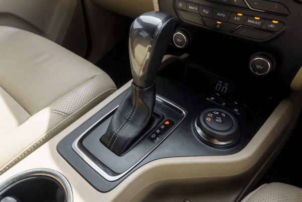 FORD EVEREST 3.2 TITANIUM PLUS 4WD AT ปี 2016 - Image 38