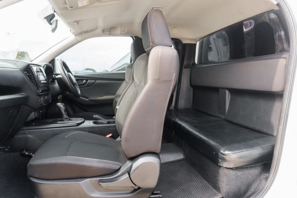 ISUZU D-MAX 1.9 S AT ปี 2021 - Image 14