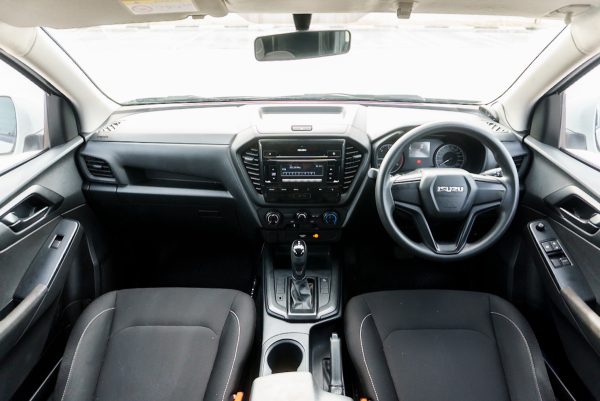 ISUZU D-MAX 1.9 S AT ปี 2021 - Image 15
