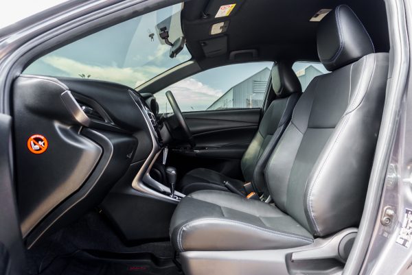 TOYOTA YARIS 1.2 SPORT AT 2021 - Image 14