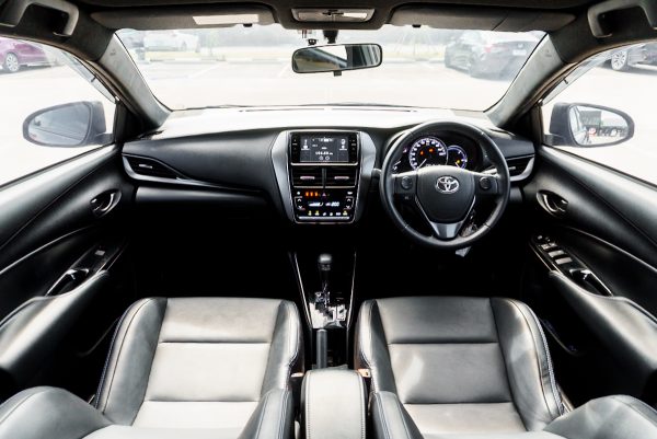 TOYOTA YARIS 1.2 SPORT AT 2021 - Image 15