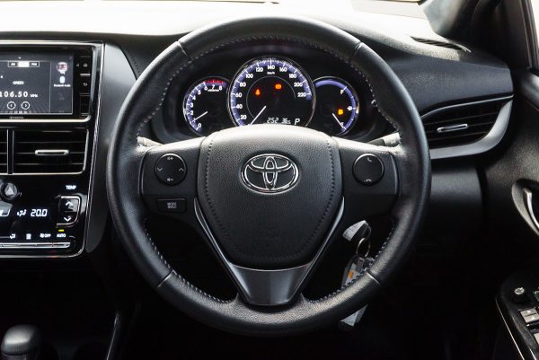 TOYOTA YARIS 1.2 SPORT AT 2021 - Image 16