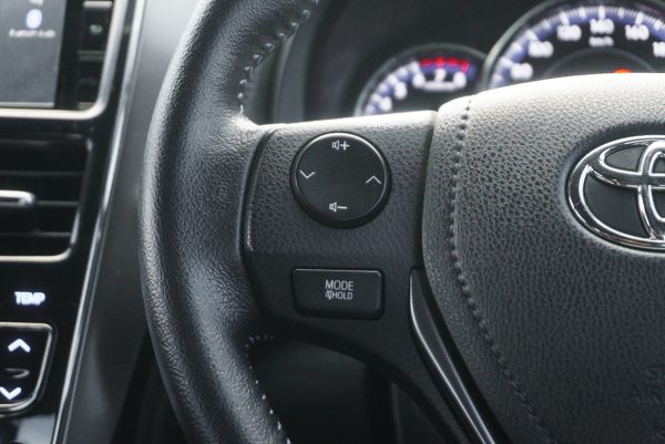 TOYOTA YARIS 1.2 SPORT AT 2021 - Image 17