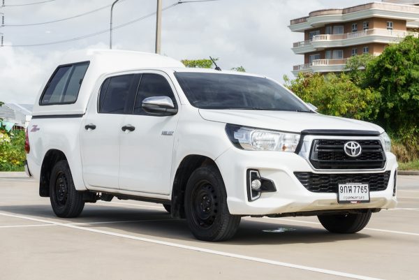 TOYOTA REVO 2.4 CAB4 Z EDITION J PLUS MT ปี2020 - Image 5