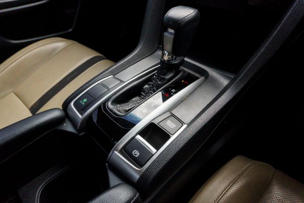 HONDA CIVIC 1.8 EL AT ปี 2019 (9กฎ2573) - Image 32