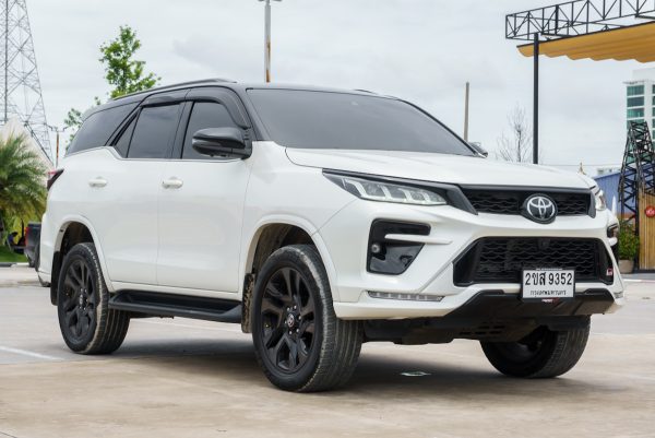 TOYOTA FORTUNER 2.8 GR SPORT 4WD AT ปี 2022 - Image 5
