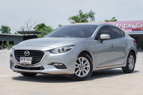MAZDA 3 2.0 L E AT ปี 2019 - Image 2