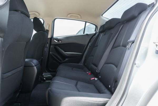 MAZDA 3 2.0 L E AT ปี 2019 - Image 13