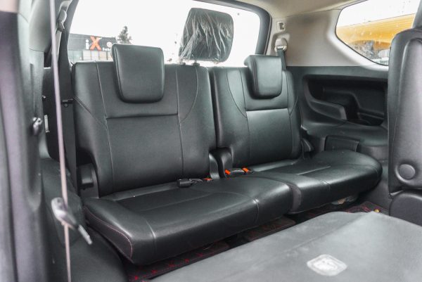 TOYOTA INNOVA 2.8 CRYSTA V AT 2017 - Image 14