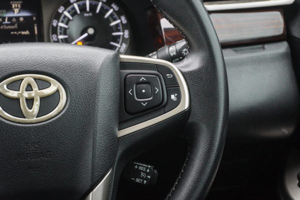 TOYOTA INNOVA 2.8 CRYSTA V AT 2017 - Image 27