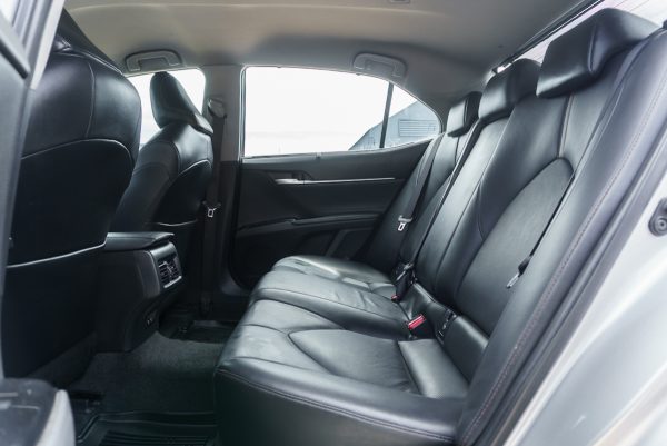 TOYOTA CAMRY 2.0 G AT ปี 2018 (5กณ8143) - Image 13
