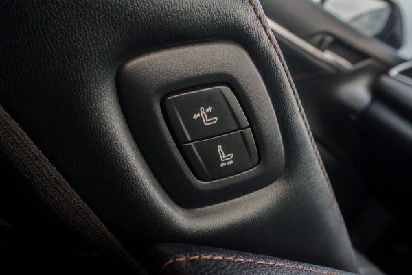 TOYOTA CAMRY 2.0 G AT ปี 2018 (5กณ8143) - Image 18