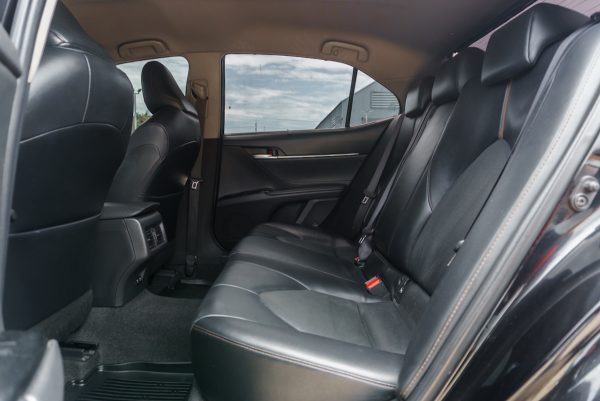 TOYOTA CAMRY 2.0 G AT ปี 2018 (2ขช3852) - Image 13