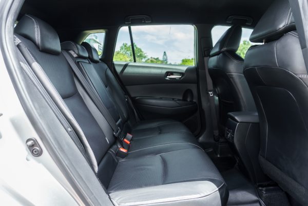 TOYOTA COROLLA CROSS 1.8 HYBRID SMART ปี2022 - Image 12