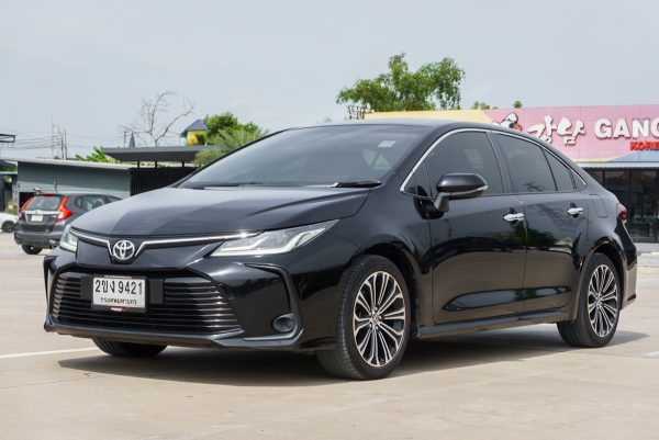 TOYOTA ALTIS 1.8 SPOTS AT ปี2021 - Image 3