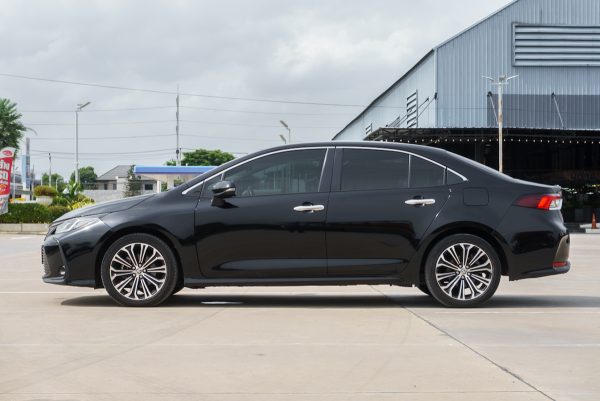 TOYOTA ALTIS 1.8 SPOTS AT ปี2021 - Image 7