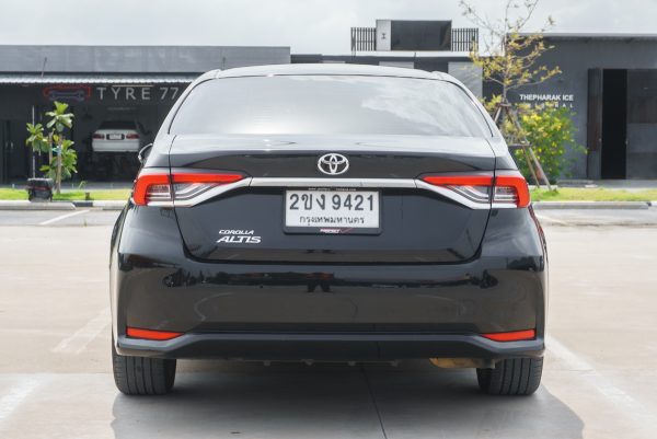 TOYOTA ALTIS 1.8 SPOTS AT ปี2021 - Image 9
