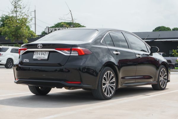 TOYOTA ALTIS 1.8 SPOTS AT ปี2021 - Image 10