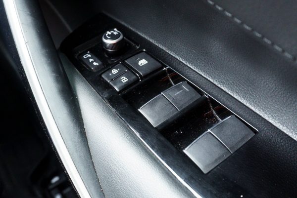 TOYOTA ALTIS 1.8 SPOTS AT ปี2021 - Image 21