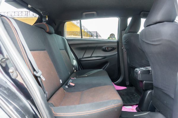 TOYOTA YARIS 1.2J AT ปี 2016 - Image 12