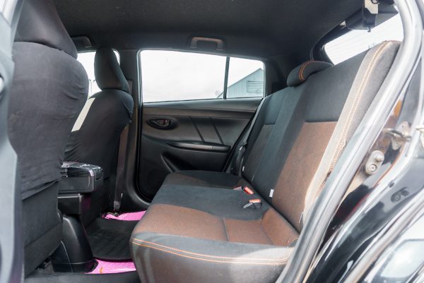 TOYOTA YARIS 1.2J AT ปี 2016 - Image 13