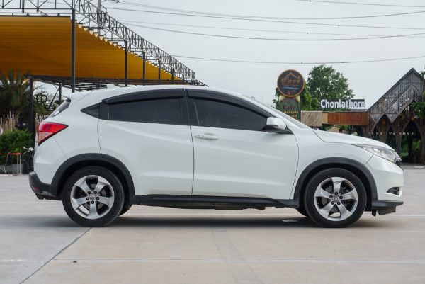 HONDA HR-V 1.8 E AT ปี 2015 - Image 6