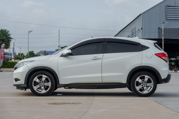 HONDA HR-V 1.8 E AT ปี 2015 - Image 7