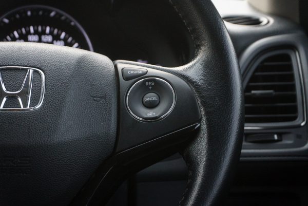 HONDA HR-V 1.8 E AT ปี 2015 - Image 18