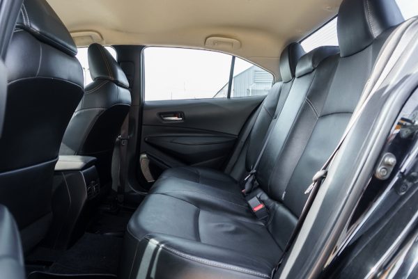 TOYOTA ALTIS 1.6 G AT ปี2021 - Image 13