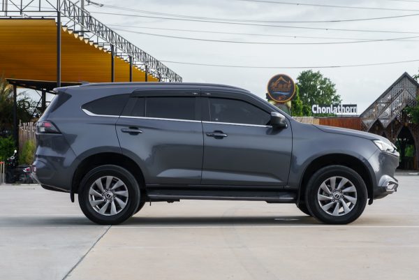 ISUZU MU-X 1.9 ELEGANT AT ปี2023 - Image 6
