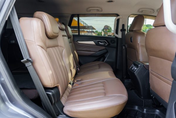 ISUZU MU-X 1.9 ELEGANT AT ปี2023 - Image 13